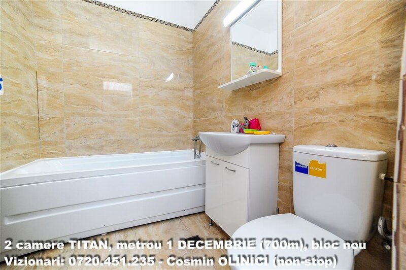 Titan, metrou 1 Decembrie